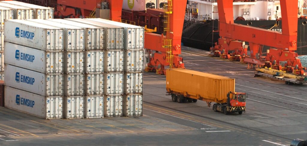 drogowy transport kontenerów morskich pulsar logistics gdynia transport Polska Niemcy Polska UE
